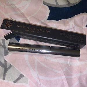 Clear Brow Gel!